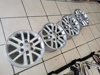 17inch mag rims for Toyota hilux D4d