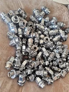 Wheels nut for GD6 Toyota hilux is avaliable