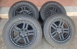 18 inche Mag rims for all bakkies. Leave your whatsapp number if interested