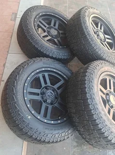 18 inche Mag rims for all bakkies. Leave your whatsapp number if interested