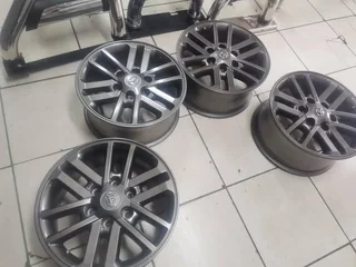 Legend45 Toyota hilux 17inch mag rims