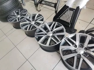 Toyota hilux 18inch mag rims for darker