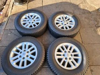 A st of 17inch silver Toyota bakkies mags and tyres