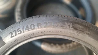 A set of 275/40/22 and 315/35/22 continental runflat tyres