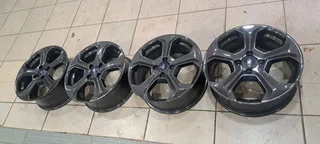 17inch Ford ST mags like new