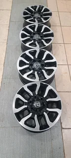 18inch legend RS mags like new