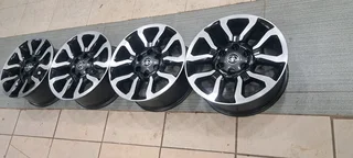 18inch legend RS mags like new