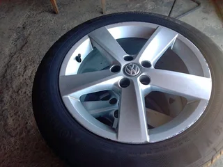 16inch polo mags and continental tyres