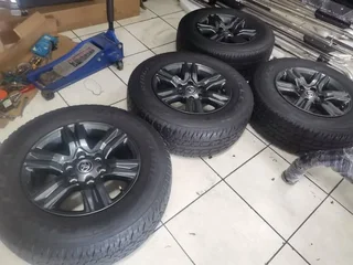 GD6 Toyota hilux 17inch mag rims and tyres clean