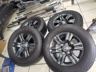 GD6 Toyota hilux 17inch mag rims and tyres clean