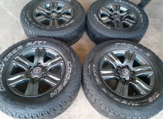 A set of 17inch gd6 rims and tyres