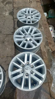 A set of 17inch legend 45 rims .