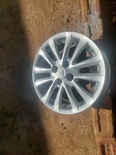 1x 15inch toyota etios rim