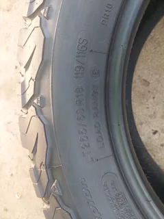 1x 265/60/18 bfgoodrich