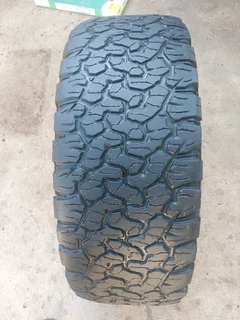 1x 265/60/18 bfgoodrich