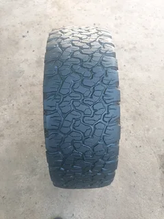 1x 265/60/18 bfgoodrich
