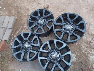 TOYOTA HILUX RIMS SIZE 18INCH, LEGEND RS