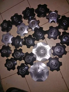 Toyota Hilux hub cap/centre cap