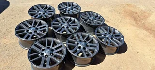 17inch Toyota hilux D4D Dark Grey mags Available