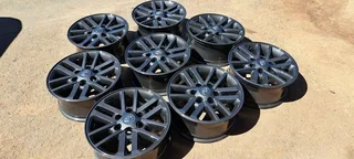 17inch Toyota hilux D4D Dark Grey mags Available