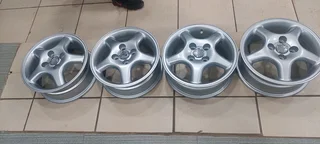 14inch set of toyota rims 4/100