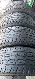 4×285/65/17 bakkies tyres  kumho adventure