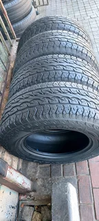 4×285/65/17 bakkies tyres  kumho adventure