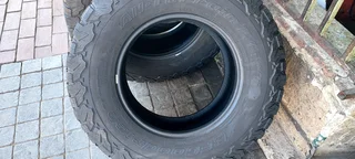 4x 285/70/17 BF goodrich