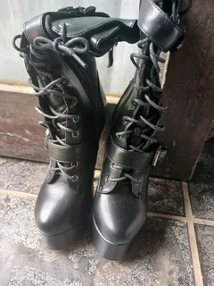 Ladies Boots