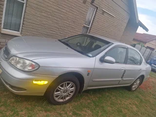 1995 Nissan Maxima QX Sedan