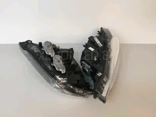 BMW 3 Series F30 F31 2012-2015 Bi-Xenon headlights