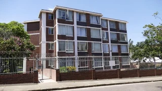 DELIGHTFUL 2 BED APARTMENT !