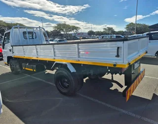 JMC CARRING TRUCK FOR SALE IN VERY GOOD CONDITIONS 2015 MODEL DIESEL