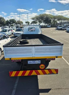 JMC CARRING TRUCK FOR SALE IN VERY GOOD CONDITIONS 2015 MODEL DIESEL