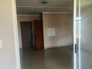 Room to rent at 385 kennedy road claire hills Durban kzn