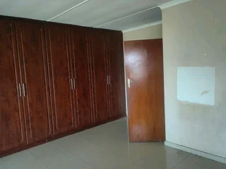 Room to rent at 385 kennedy road claire hills Durban kzn