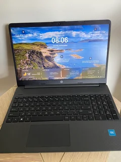 Urgent laptop sale!!! Whatsapp 0683148780