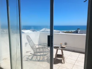 180 degrees Sea view, large self contained studio apartment available in Ysterfontein