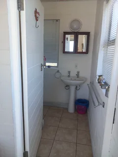 180 degrees Sea view, large self contained studio apartment available in Ysterfontein