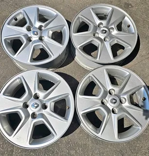 15&#34; Renault Sandero/Clio mags (4×100pcd).