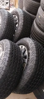 18inch Toyota Fortuner/Landcruiser original original mags with 255/65R18 Goodyear wrangler territory