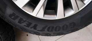 18inch Toyota Fortuner/Landcruiser original original mags with 255/65R18 Goodyear wrangler territory