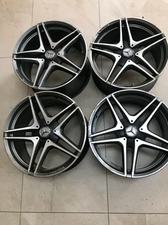 19inch AMG C63 Genuine Mercedes-Benz C-Class rim