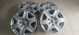 17inch amarok rims fresh/new no scratches also works for ford ranger