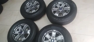 17 inch OEM Ford New gen rim with new 225/70 R17 continental cross contact tyres
