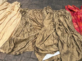 Curtains, rods, pelmets