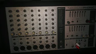 Phonic powerpod 740 deluxe