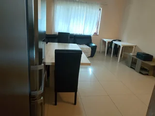 A neat, safe,  fully furnished 2sleeper room with WiFi in a Botanic road flat for R2000 each person.