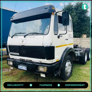 1990 MERCEDES BENZ V-SERIES - DOUBLE DIFF HORSE FOR SALE