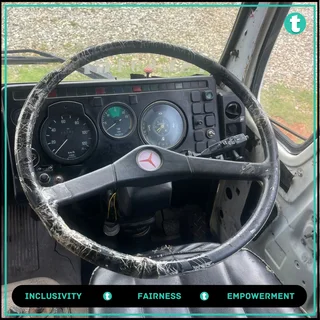 1990 MERCEDES BENZ V-SERIES - DOUBLE DIFF HORSE FOR SALE